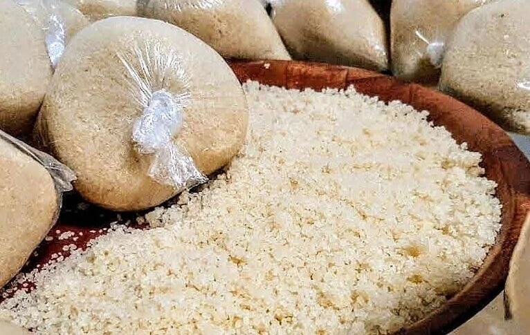 Découvrez les Secrets de l’Attieke : Le Trésor de la Cuisine Ivoirienne